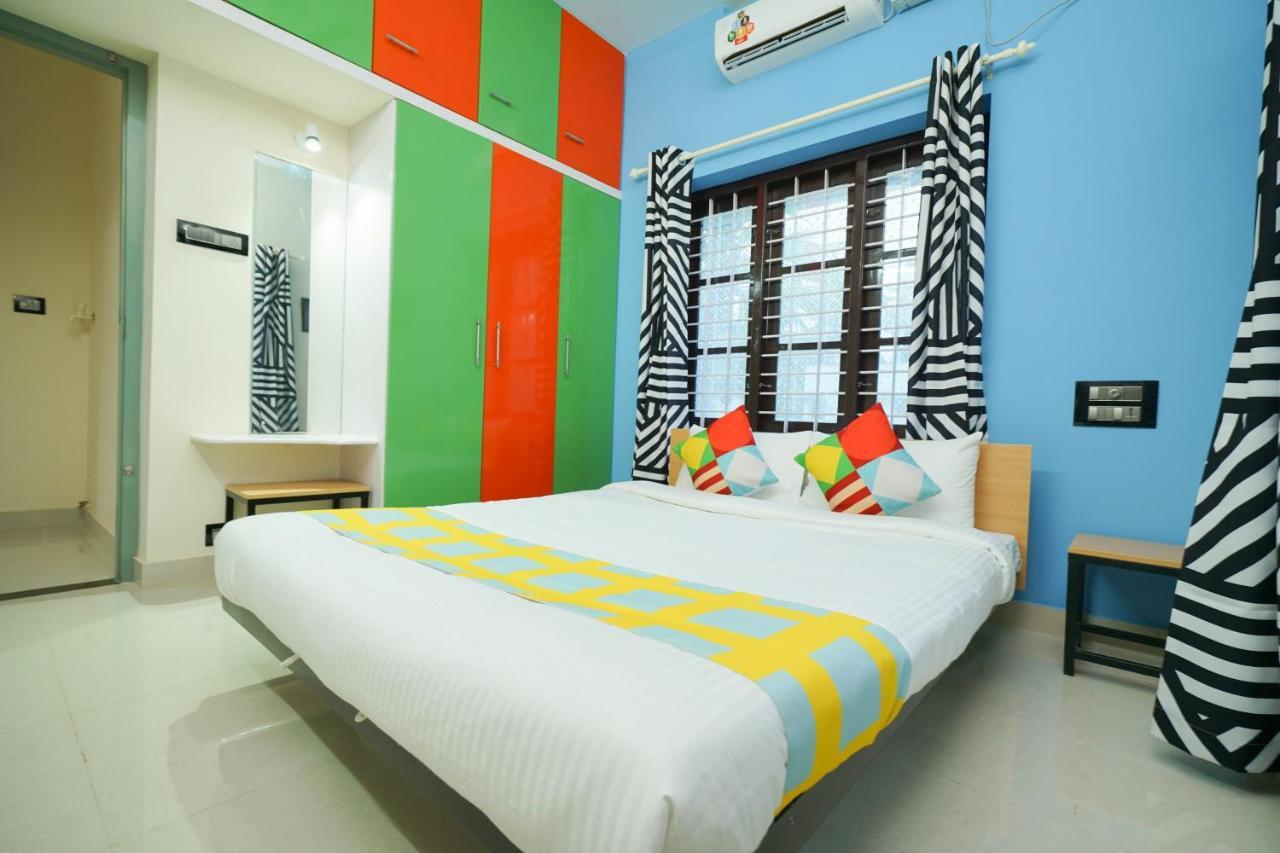 Hotel O Majestic Stays Kazhakuttam Esterno foto