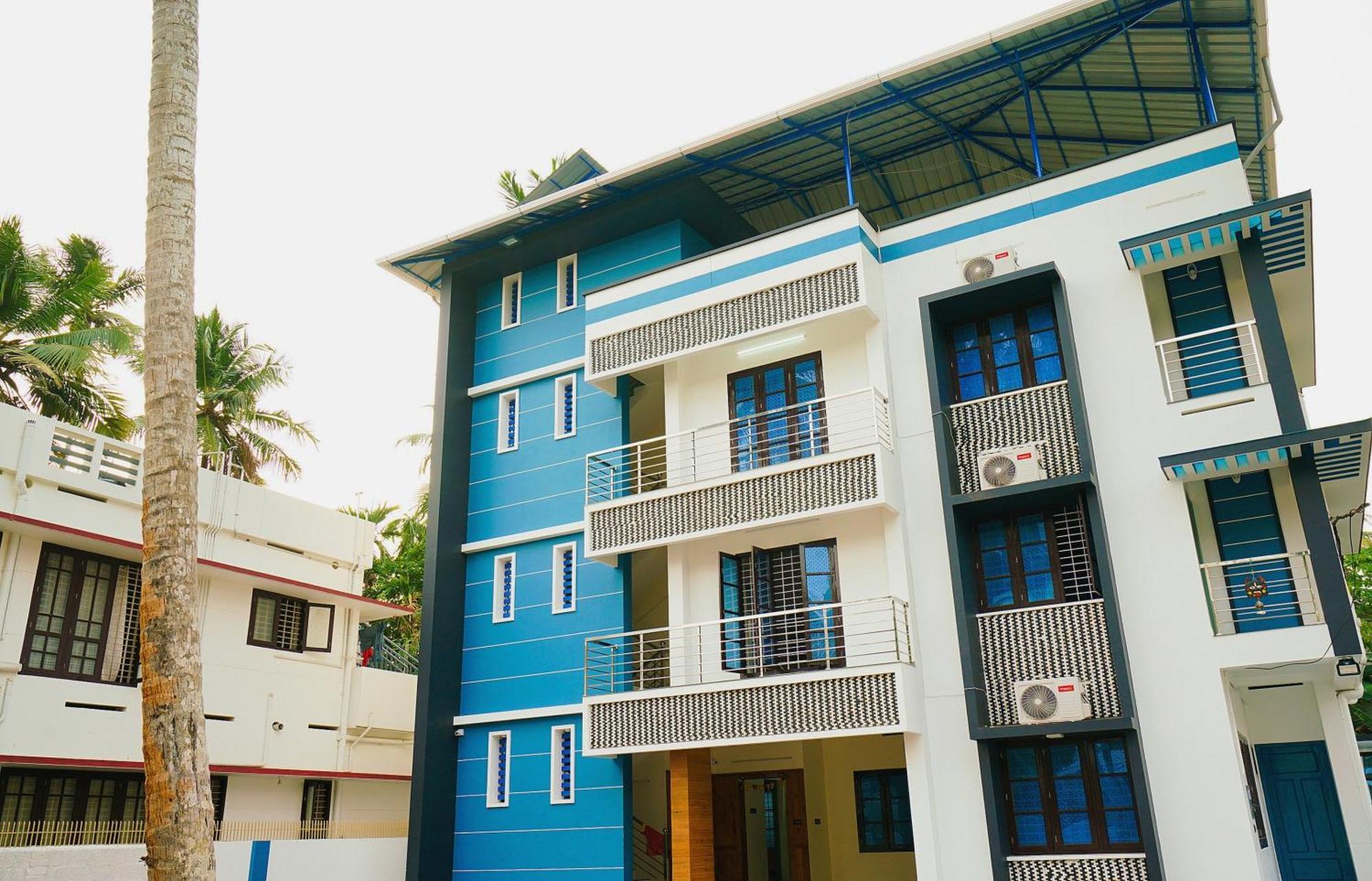 Hotel O Majestic Stays Kazhakuttam Esterno foto